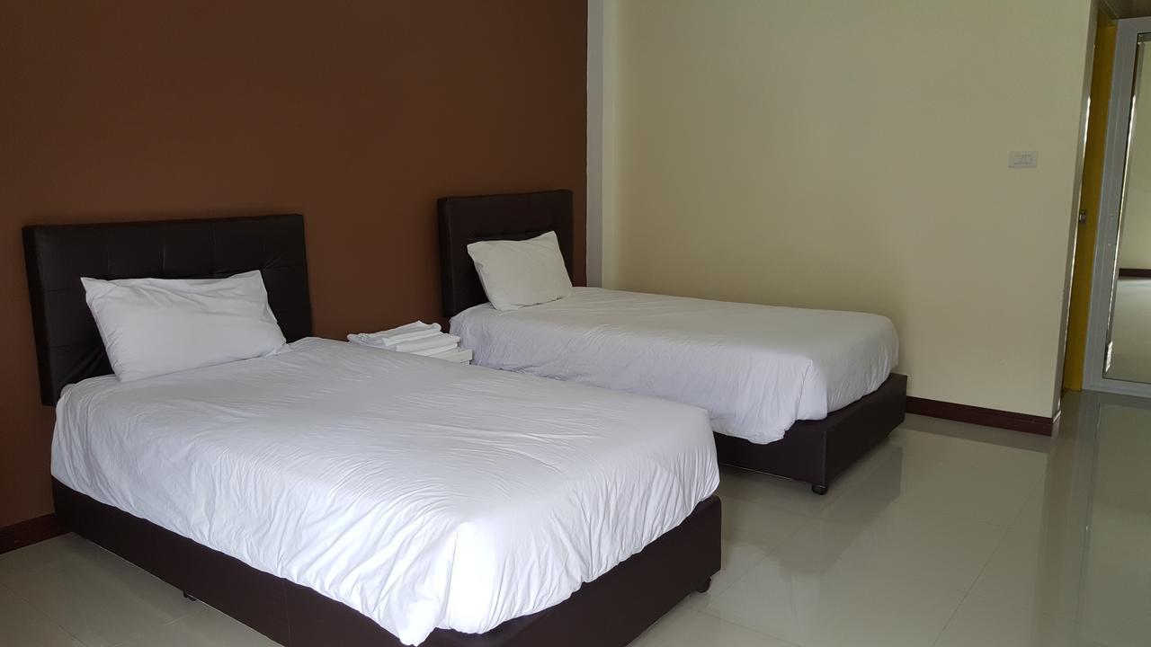 Charoensuk Grand Hotel Kabin Buri Eksteriør bilde