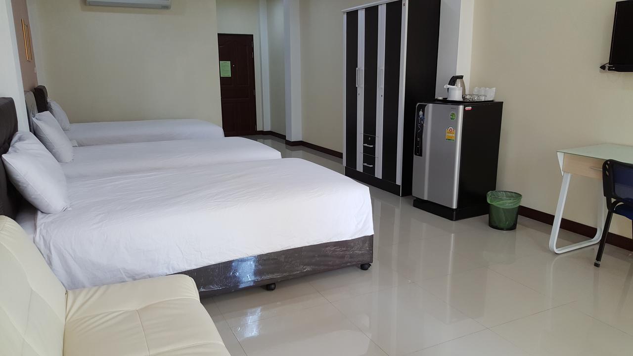 Charoensuk Grand Hotel Kabin Buri Eksteriør bilde