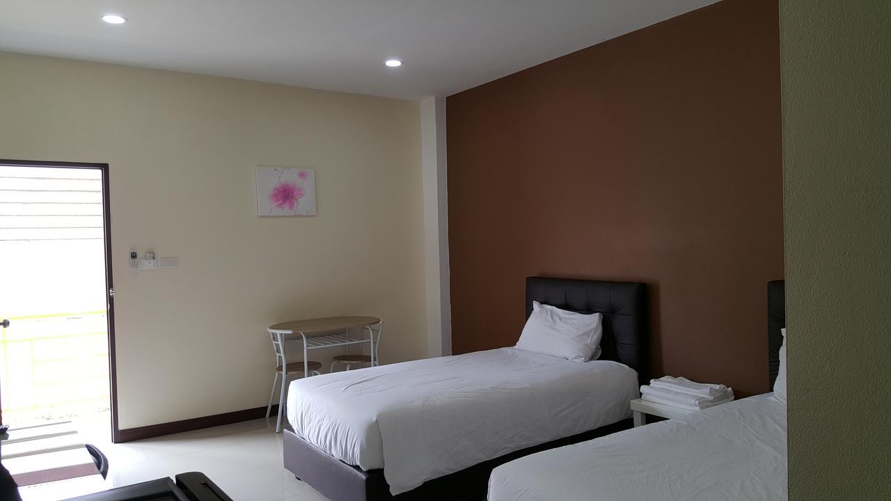 Charoensuk Grand Hotel Kabin Buri Eksteriør bilde