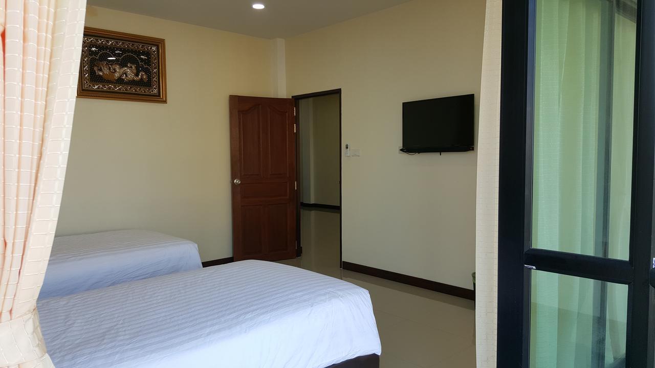 Charoensuk Grand Hotel Kabin Buri Eksteriør bilde