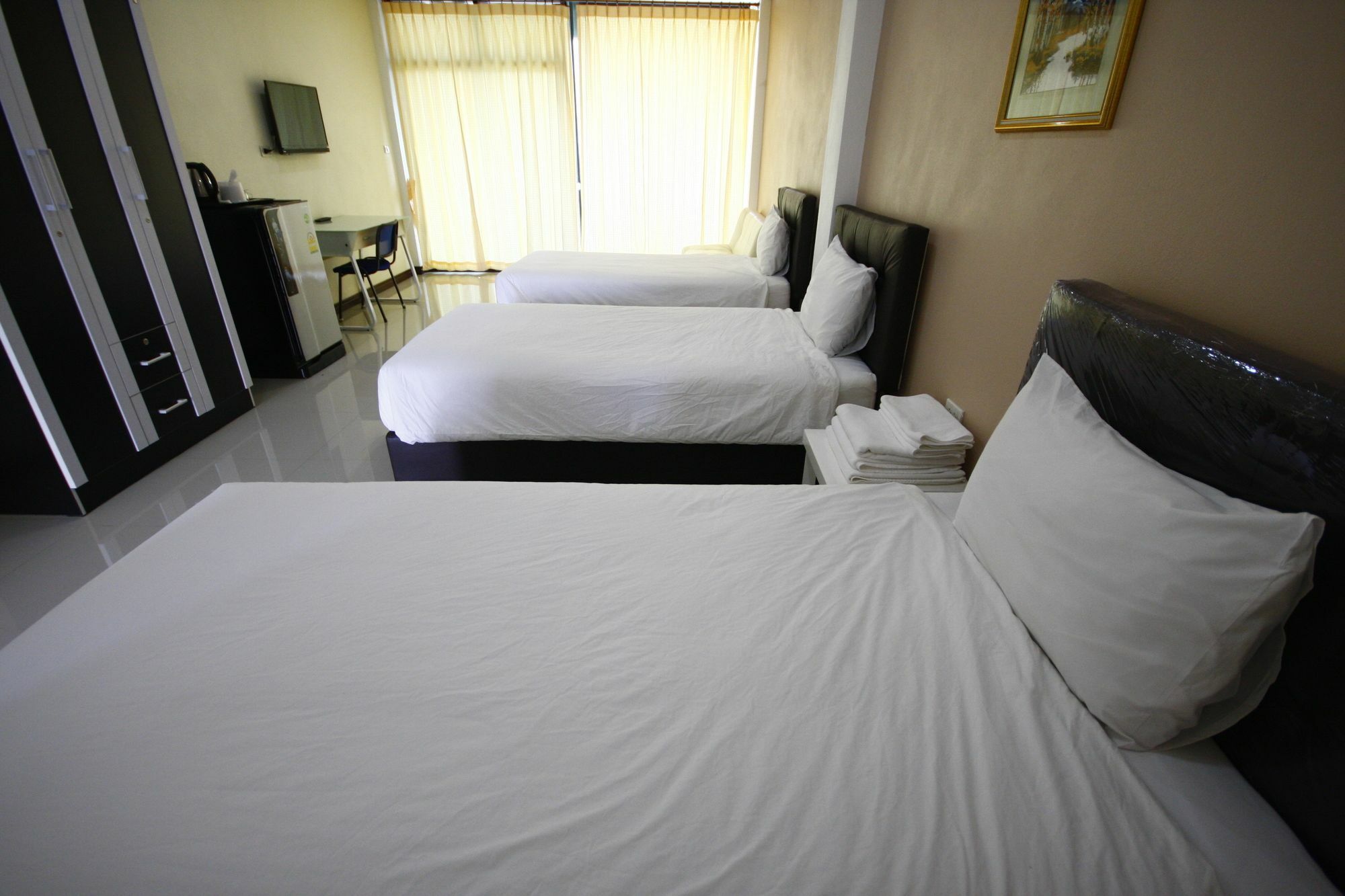 Charoensuk Grand Hotel Kabin Buri Eksteriør bilde